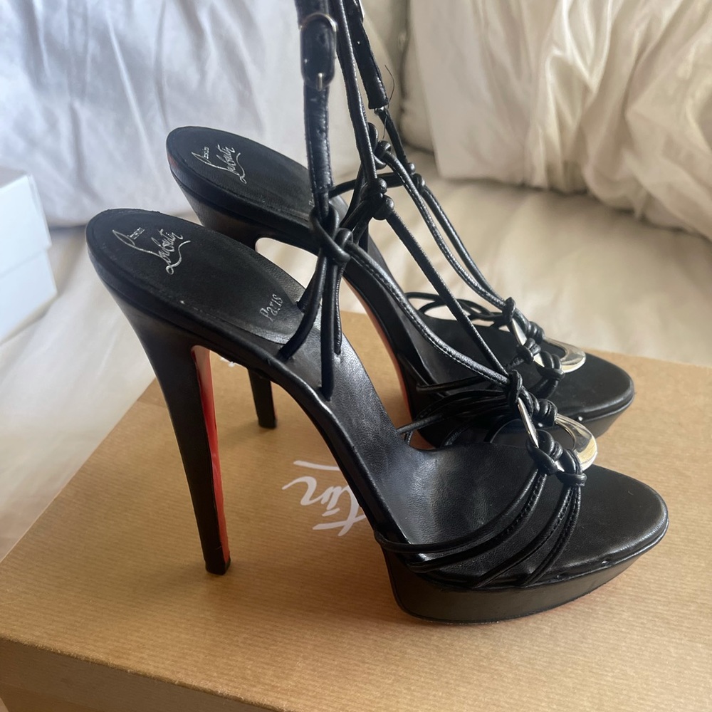 Christian lOUBOUTIN DISCOLILOU heels (READ DESCRIPTION)